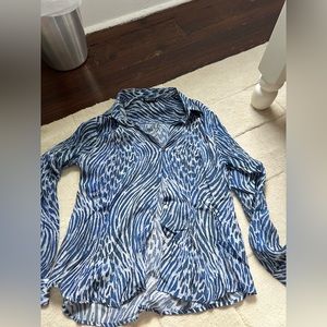 A.P.N.Y. patterned blue and white button down